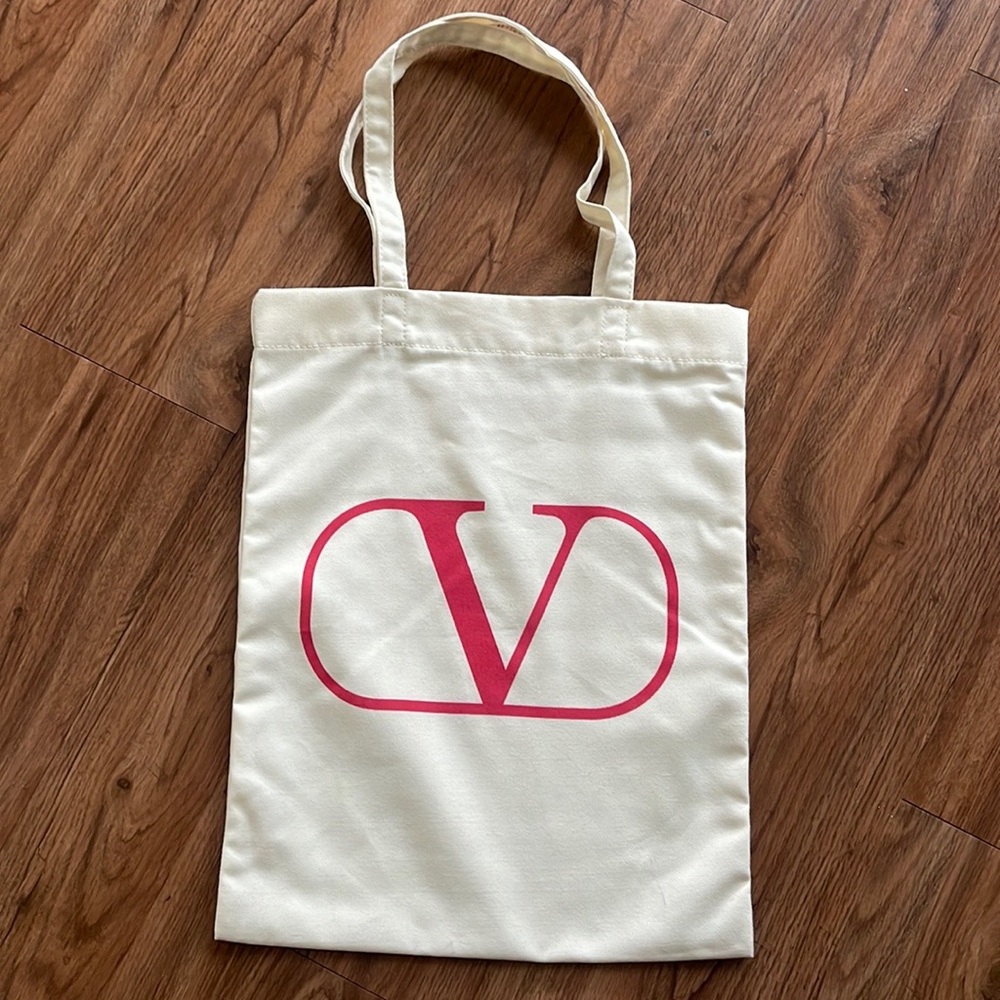 Valentino tote bag.